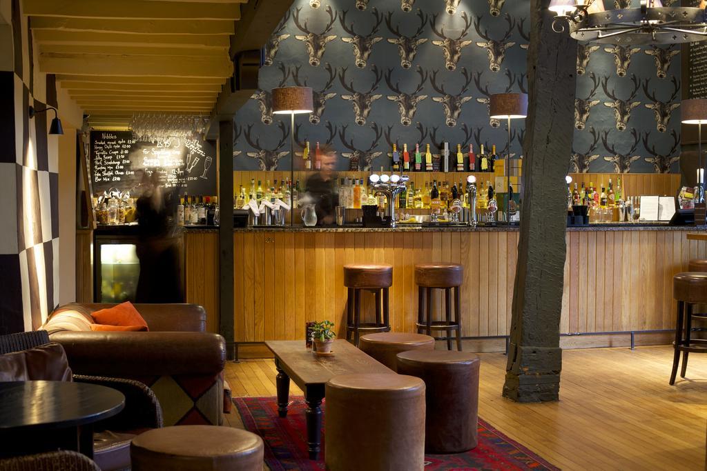 The Broadway Hotel Exterior photo